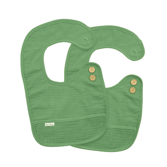 Set groene slabbetjes L van Smikkels met houten knoopjes, hydrofiele voorzijde en badstof achterzijde