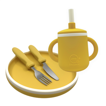 Gele eetset met bord bestel en drinkbeker met oren van Smikkels